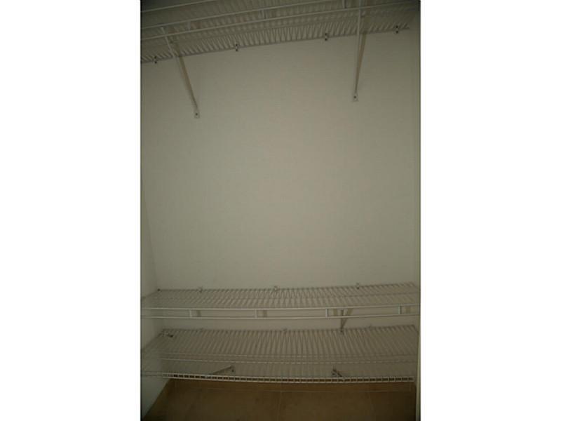 REGATTA CONDOMINIUM - Residential Lease