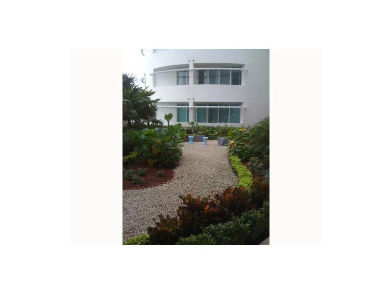 REGATTA CONDOMINIUM - Residential Lease