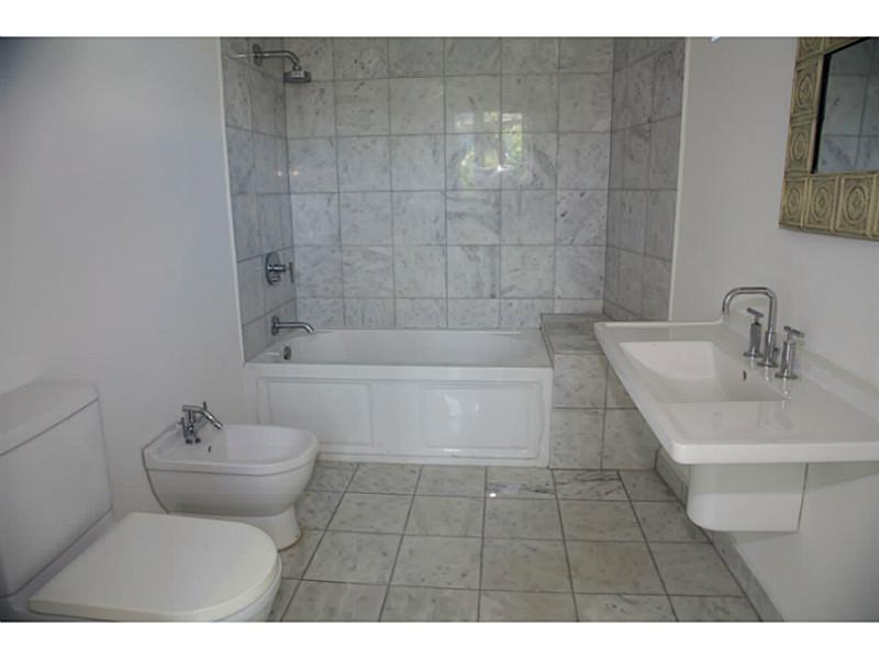 REGATTA CONDOMINIUM - Residential Lease