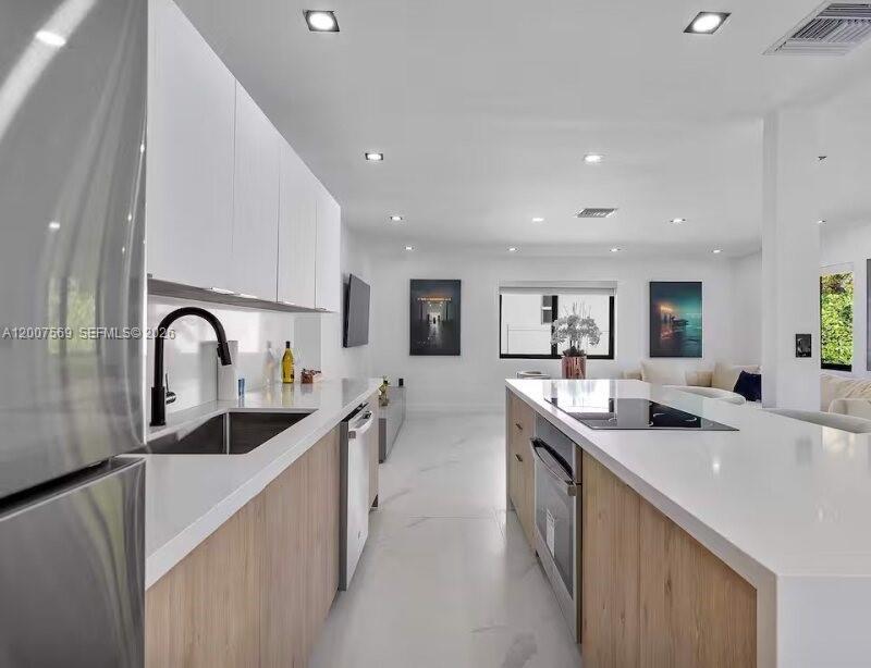 BAY VISTA PARK - Residential