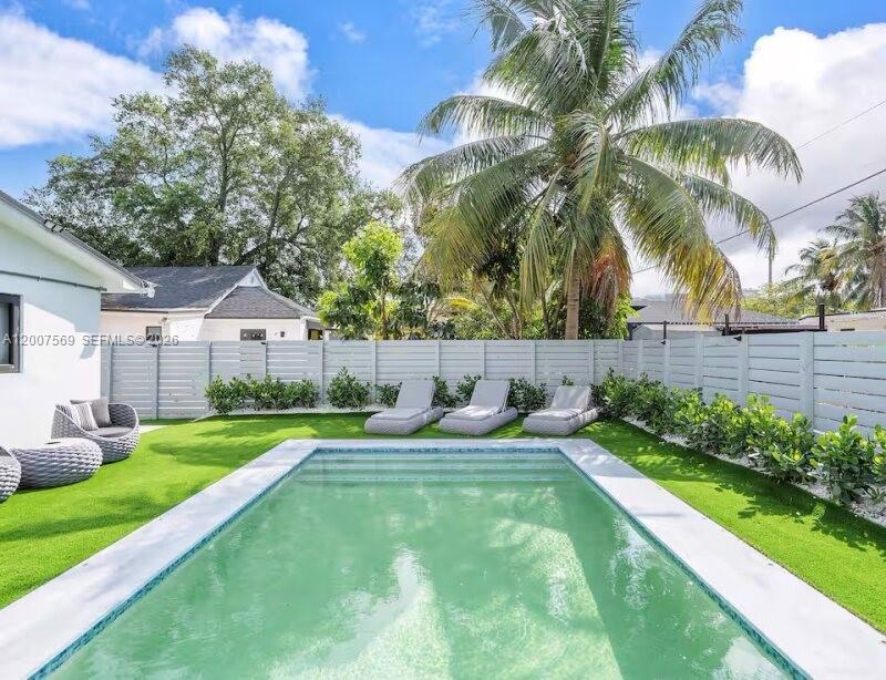 BAY VISTA PARK - Residential