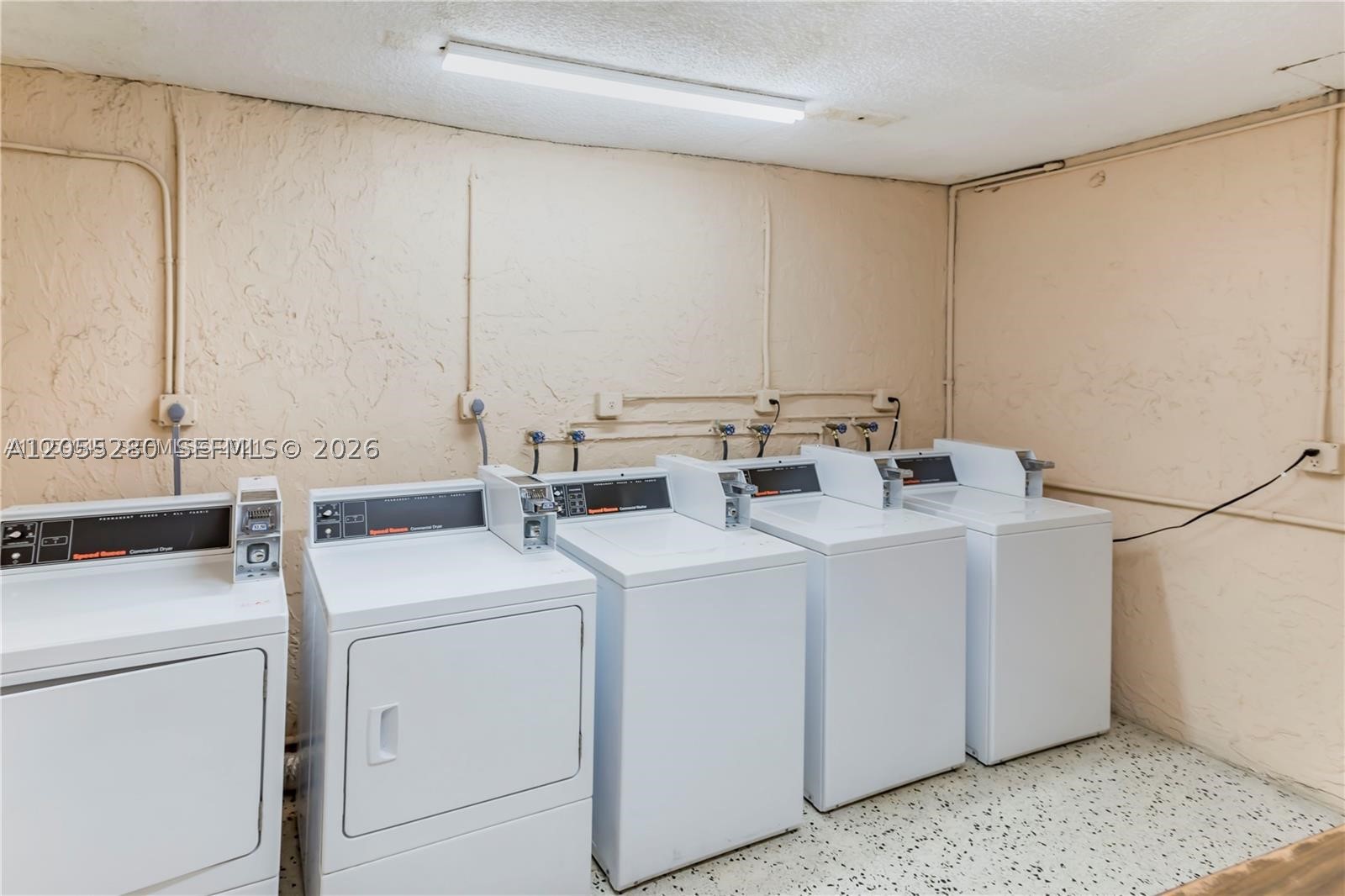 GRATIGNY PLAZA CONDO - Residential