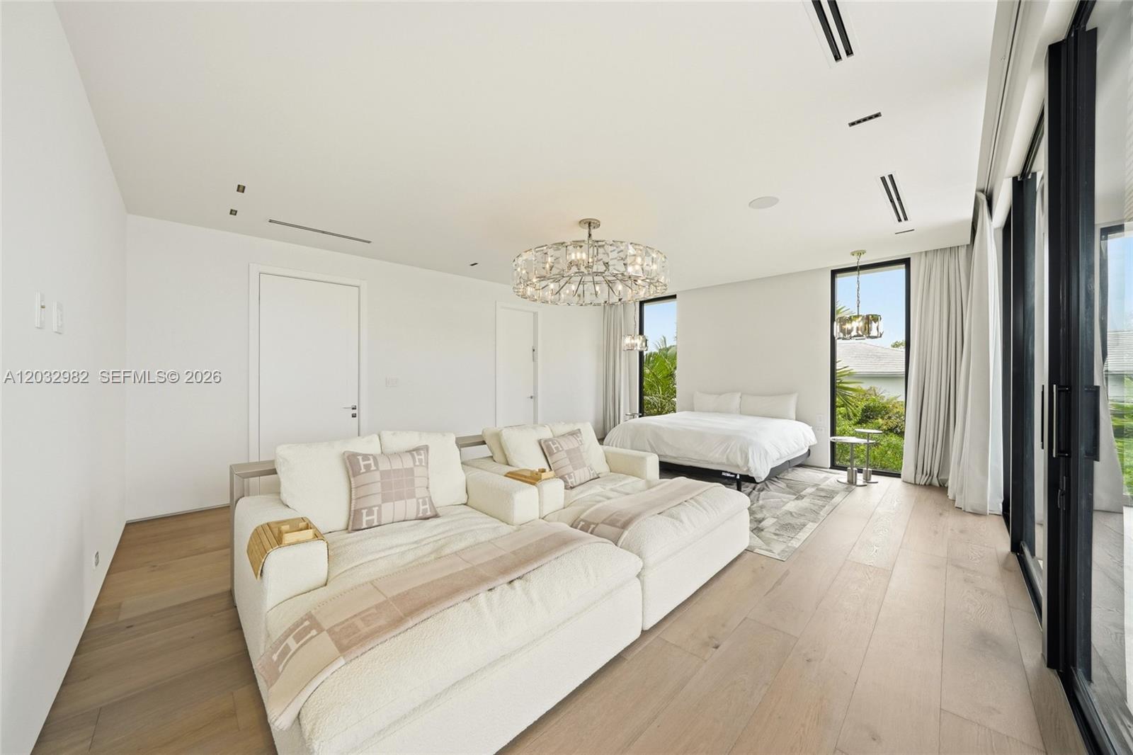BISCAYNE BEACH-2ND ADDN - Residential