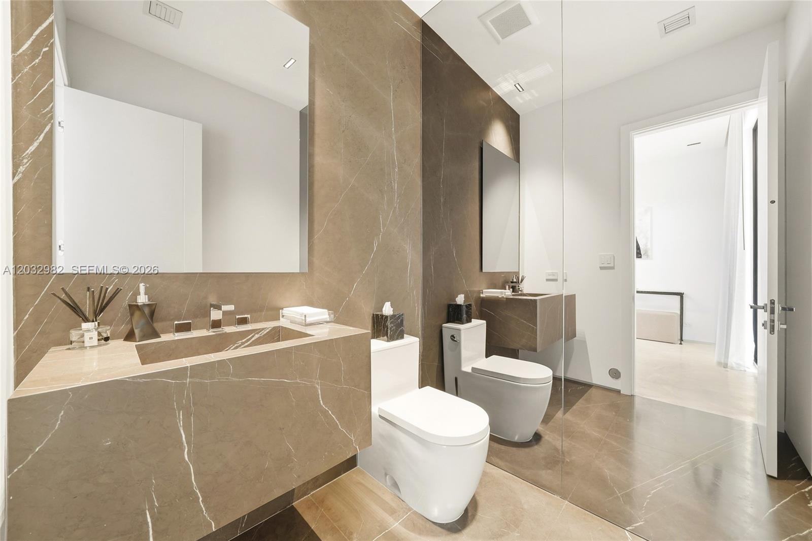 BISCAYNE BEACH-2ND ADDN - Residential