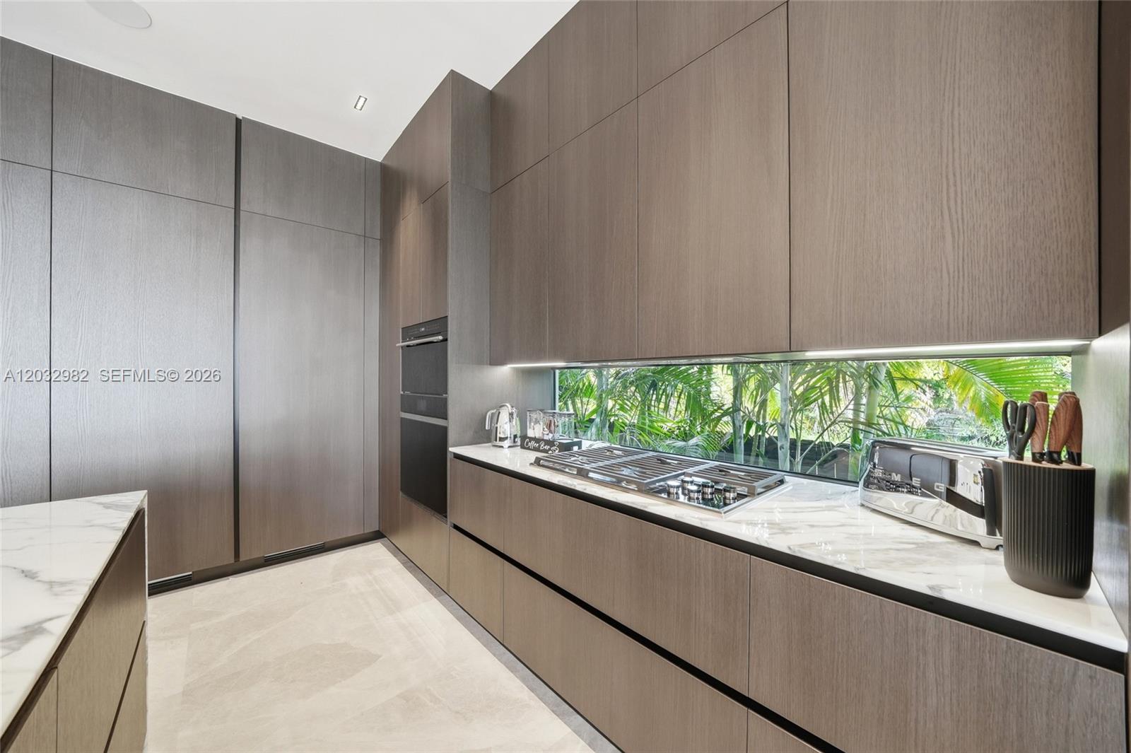 BISCAYNE BEACH-2ND ADDN - Residential
