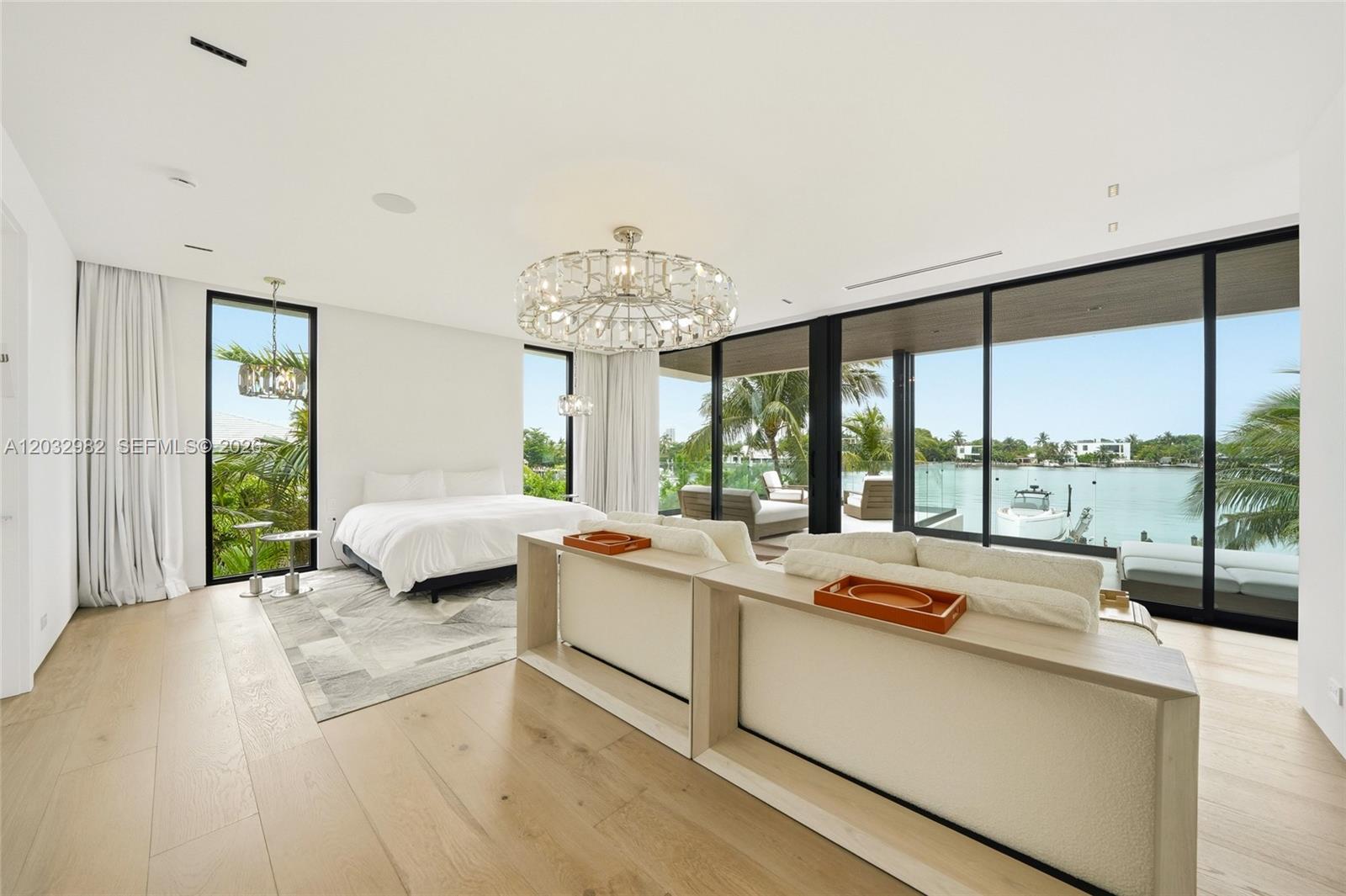 BISCAYNE BEACH-2ND ADDN - Residential
