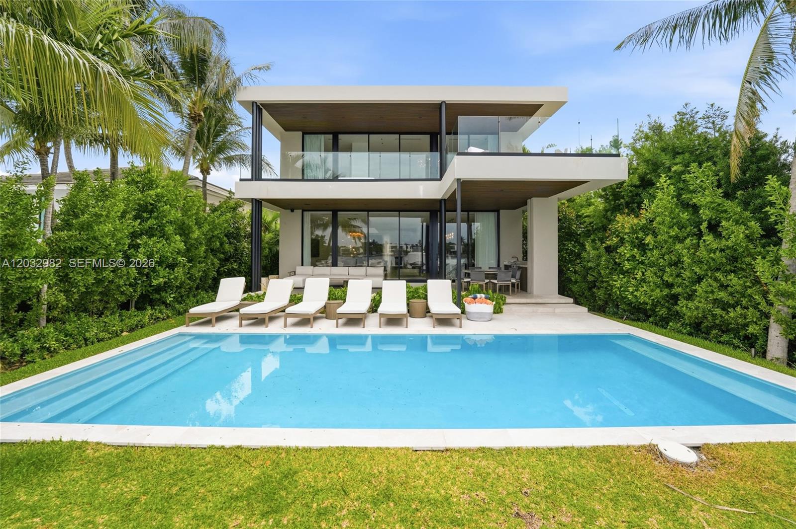 BISCAYNE BEACH-2ND ADDN - Residential