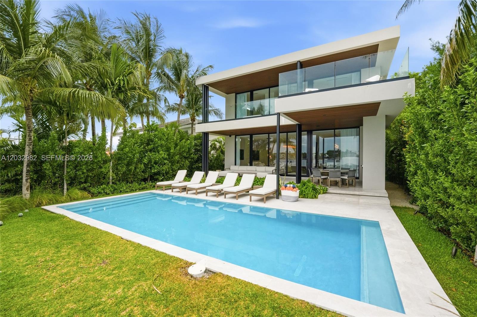BISCAYNE BEACH-2ND ADDN - Residential