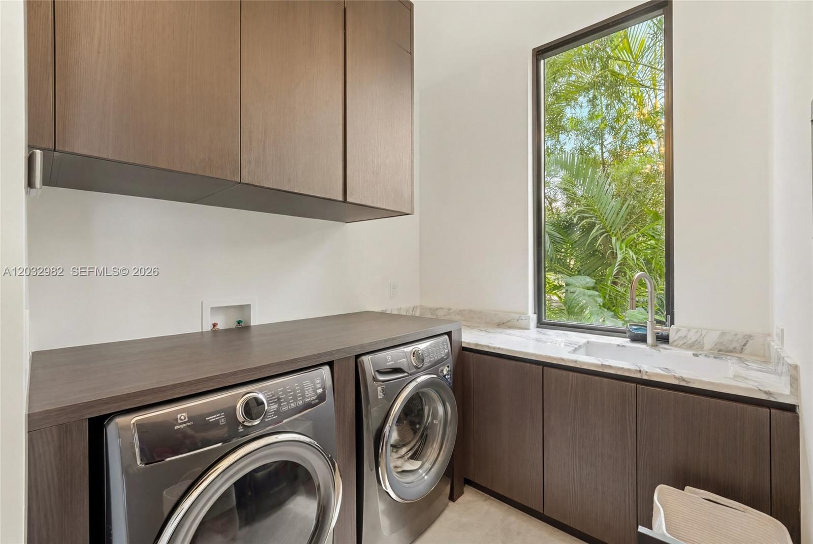 BISCAYNE BEACH-2ND ADDN - Residential