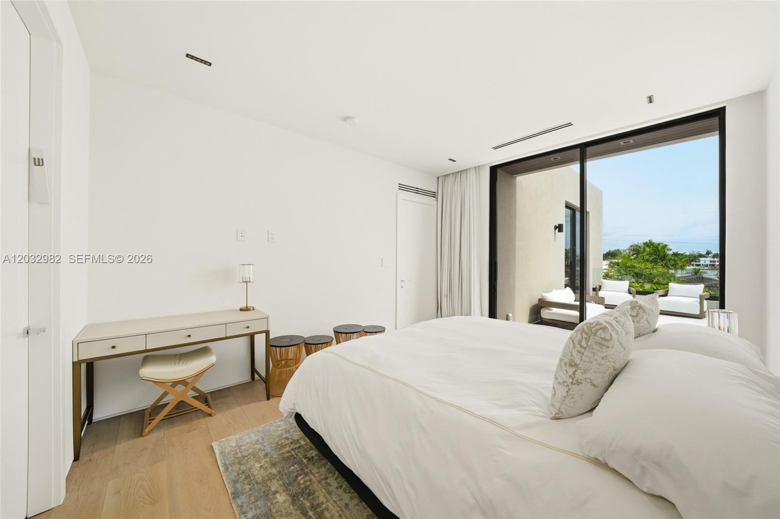 BISCAYNE BEACH-2ND ADDN - Residential