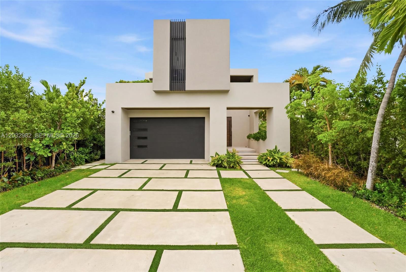 BISCAYNE BEACH-2ND ADDN - Residential