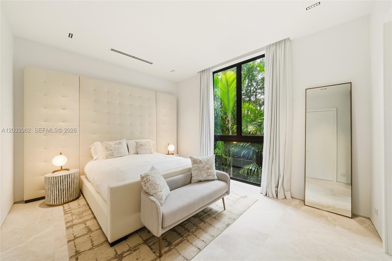 BISCAYNE BEACH-2ND ADDN - Residential