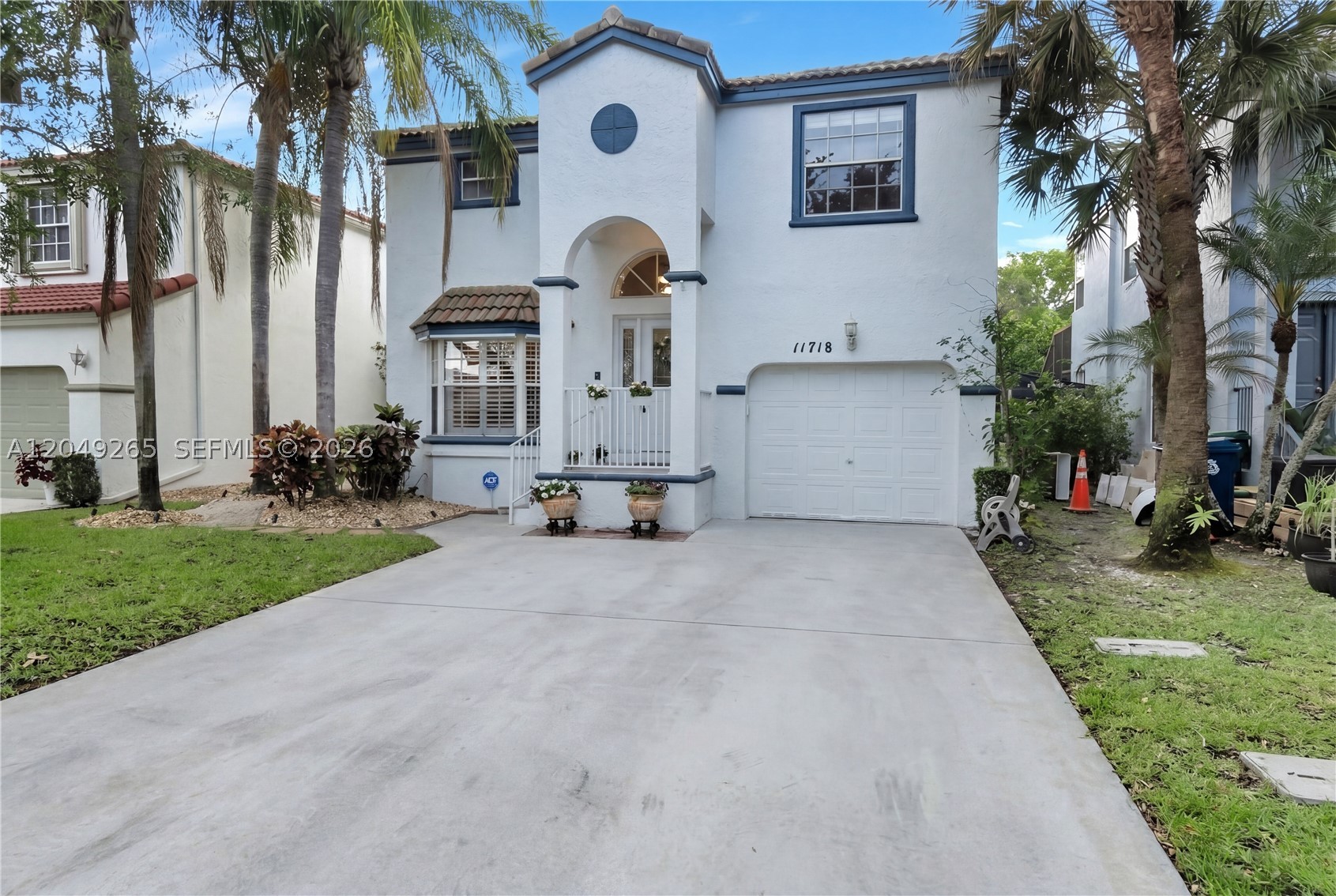 WEST GLEN MANOR - Residential