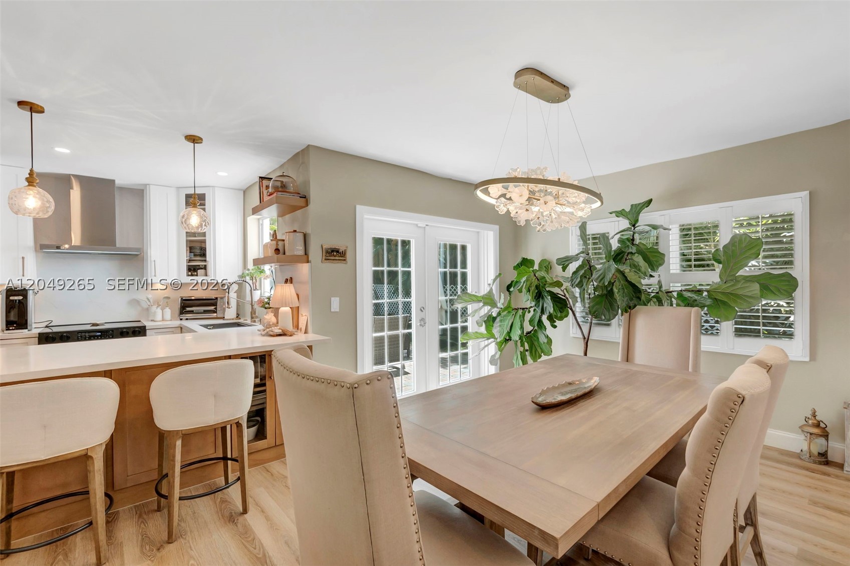 WEST GLEN MANOR - Residential