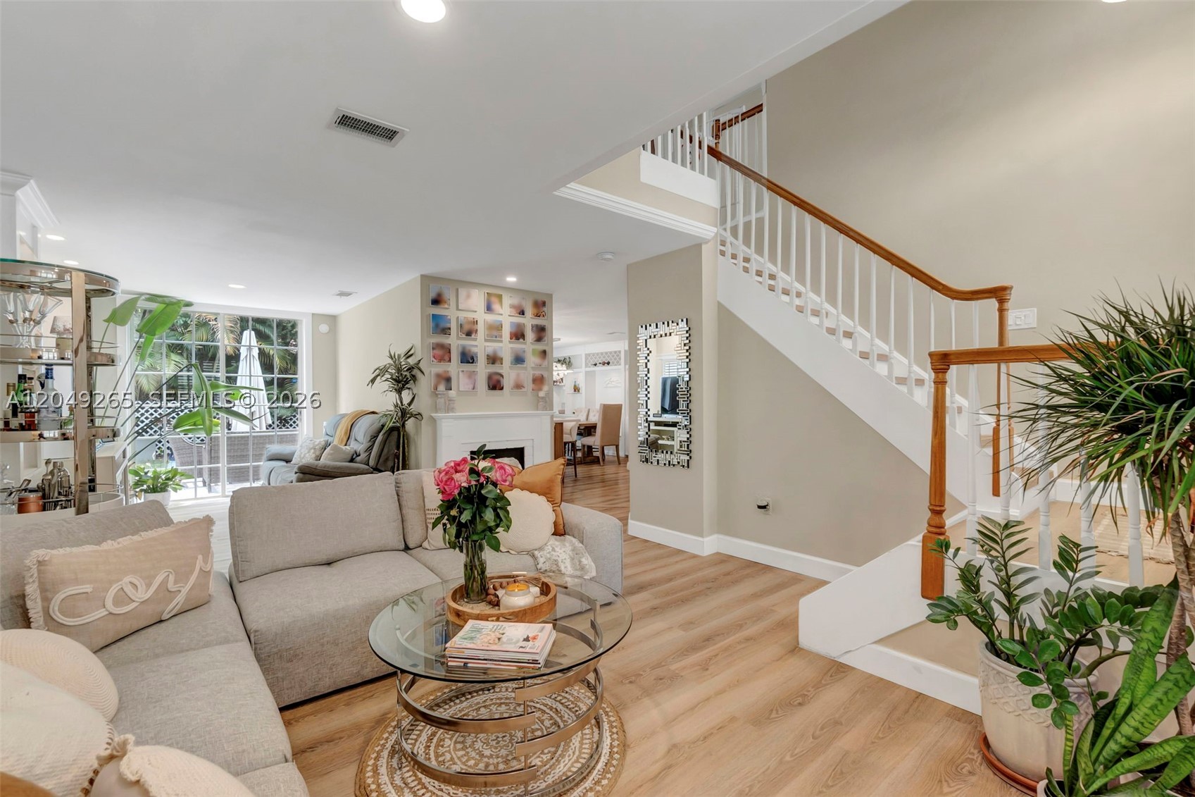WEST GLEN MANOR - Residential