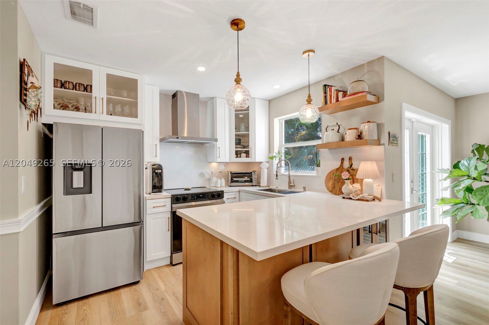 WEST GLEN MANOR - Residential