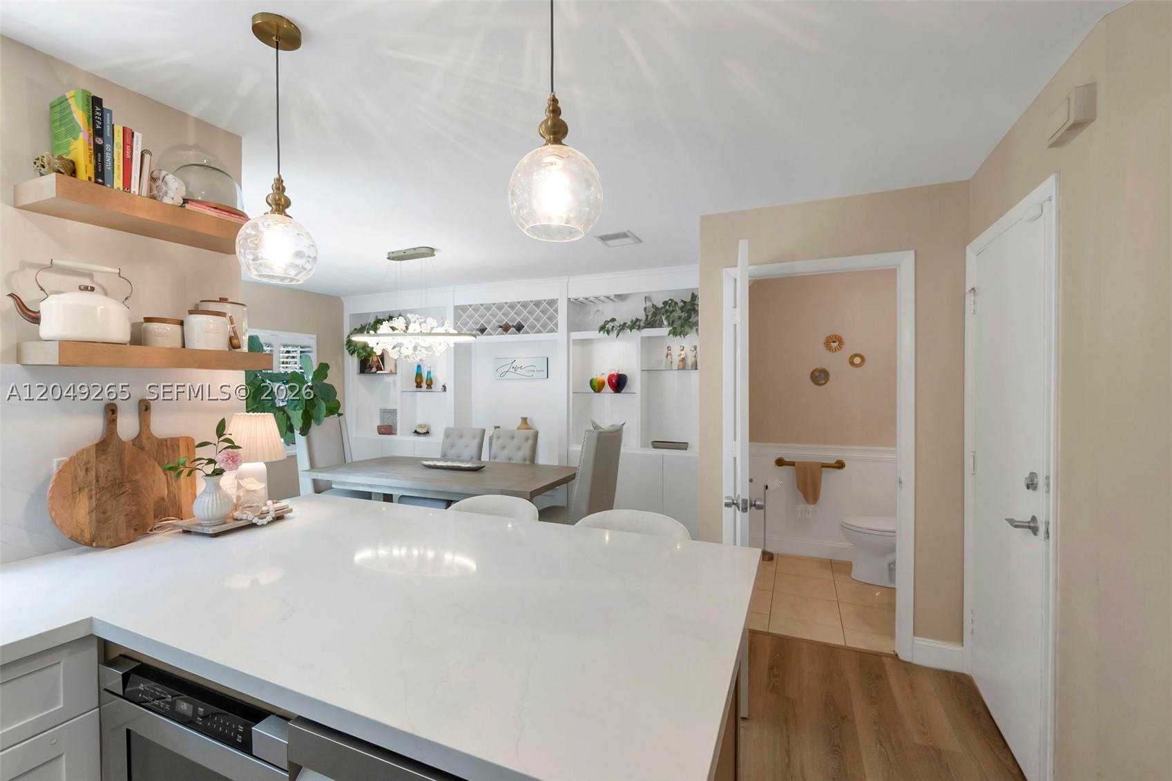 WEST GLEN MANOR - Residential