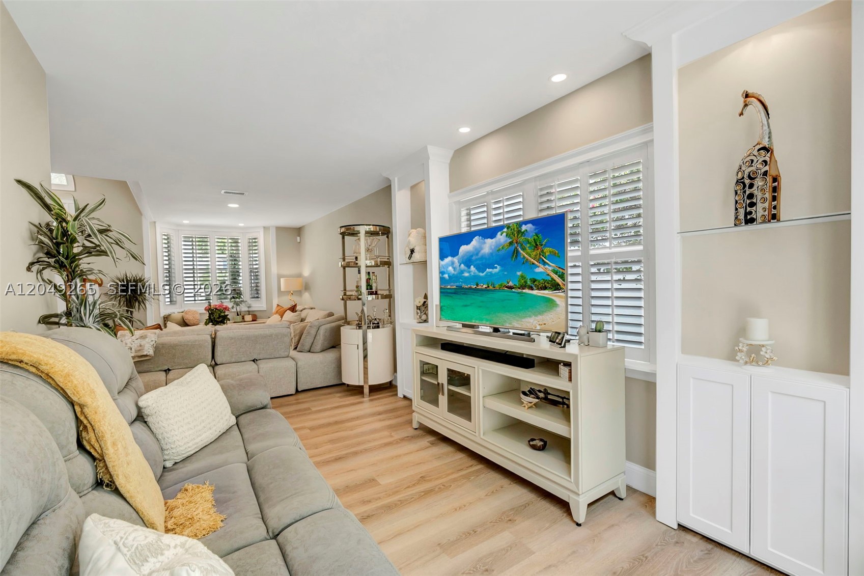 WEST GLEN MANOR - Residential
