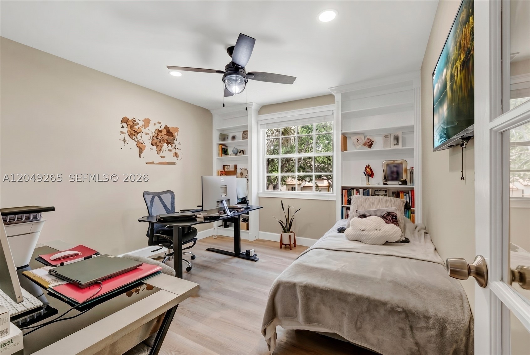 WEST GLEN MANOR - Residential