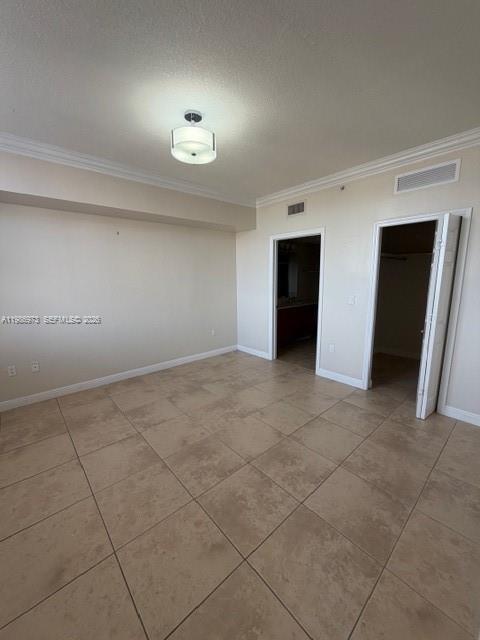 PUERTA DE PALMAS CONDO - Residential
