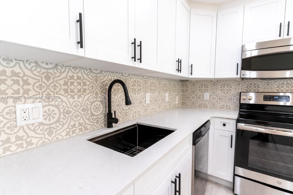 PRESTON AT CENTURY VILLAG - Residential