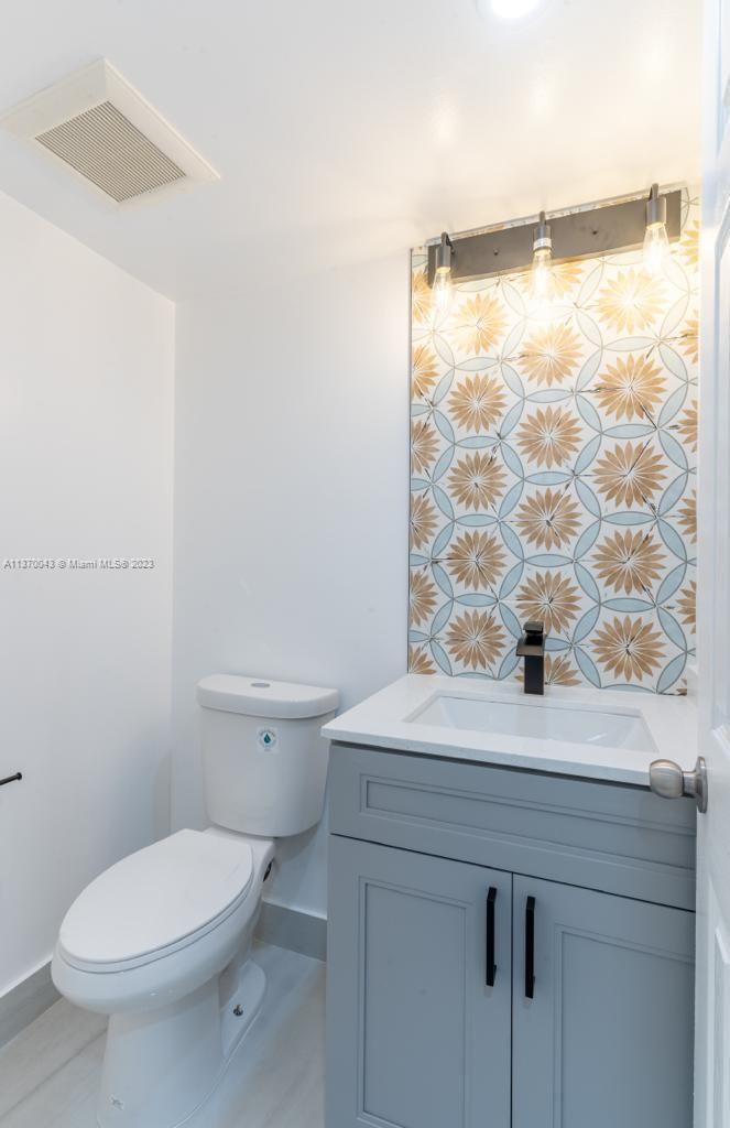 PRESTON AT CENTURY VILLAG - Residential