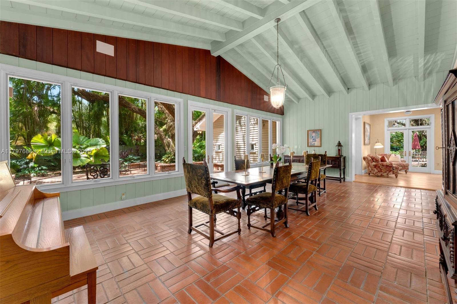 Ponce Davis - Residential