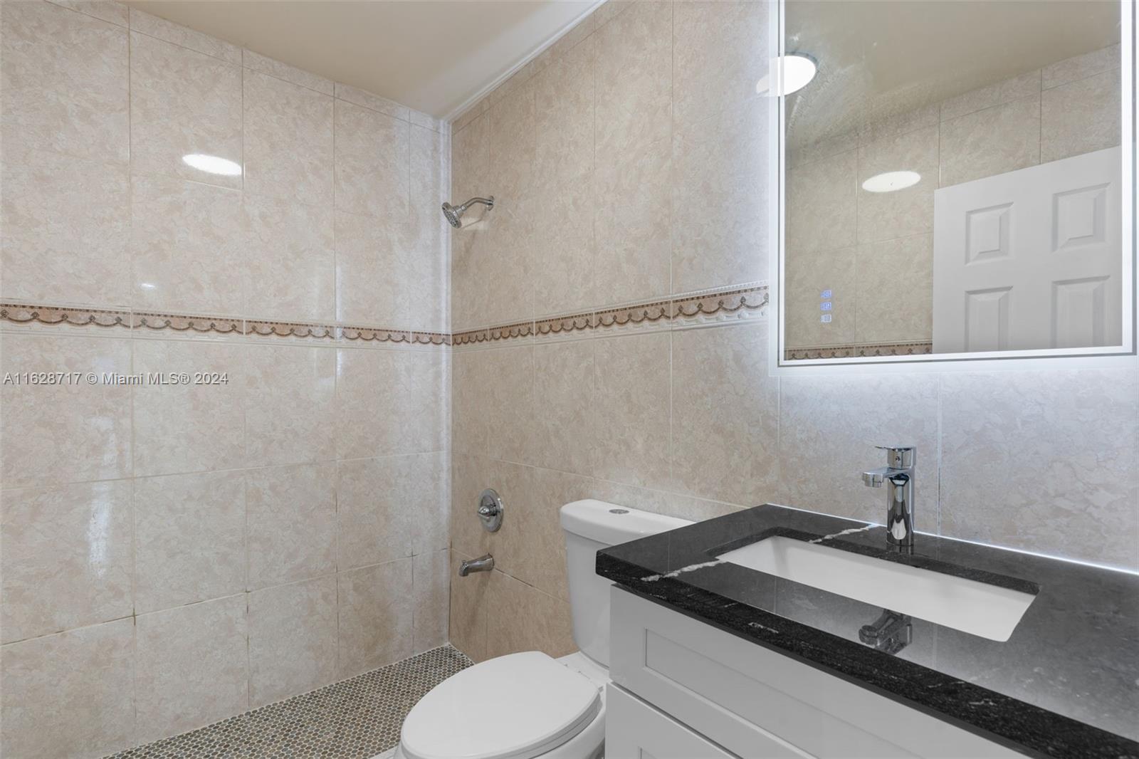 VISTA VERDE TWNHS SEC E - Residential