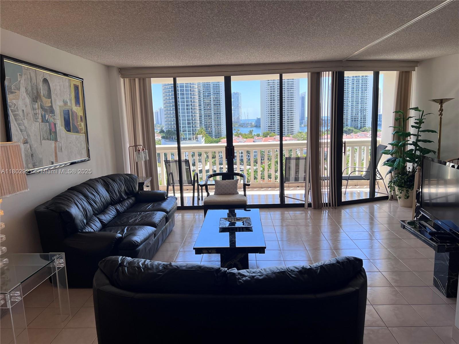 WILLIAMS ISLAND - Residential