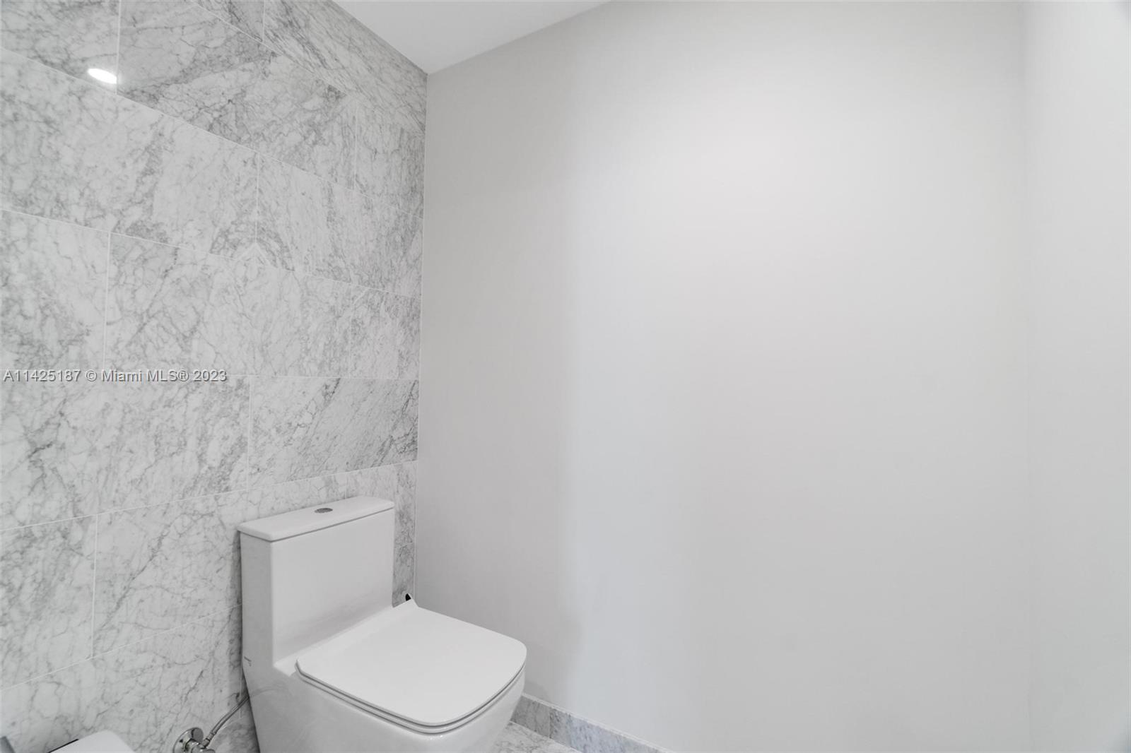 BRICKELL FLATIRON CONDO - Residential Lease