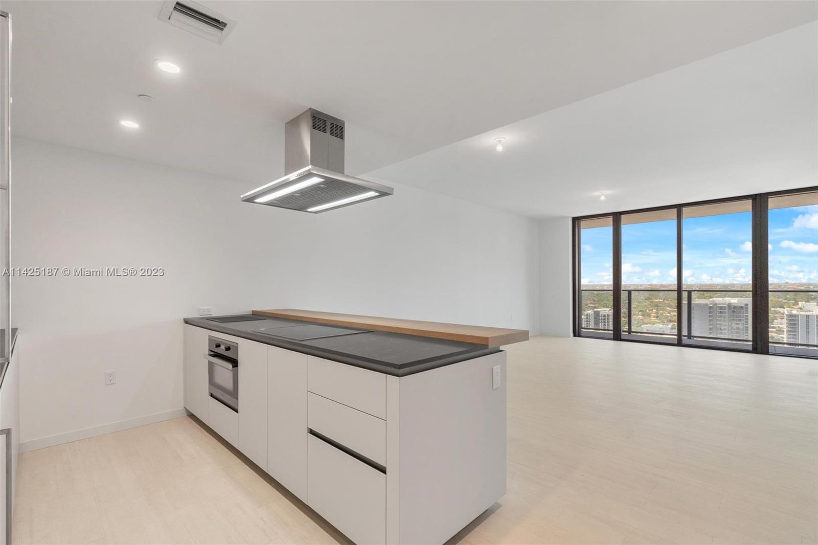 BRICKELL FLATIRON CONDO - Residential Lease