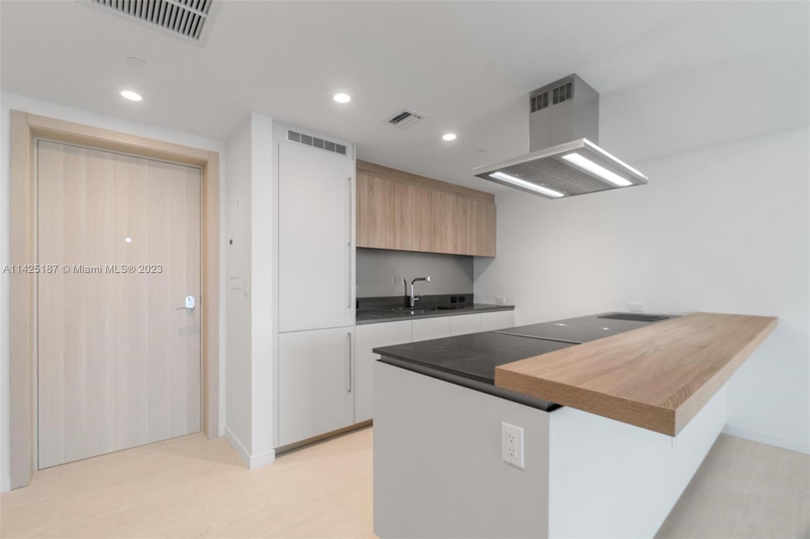BRICKELL FLATIRON CONDO - Residential Lease