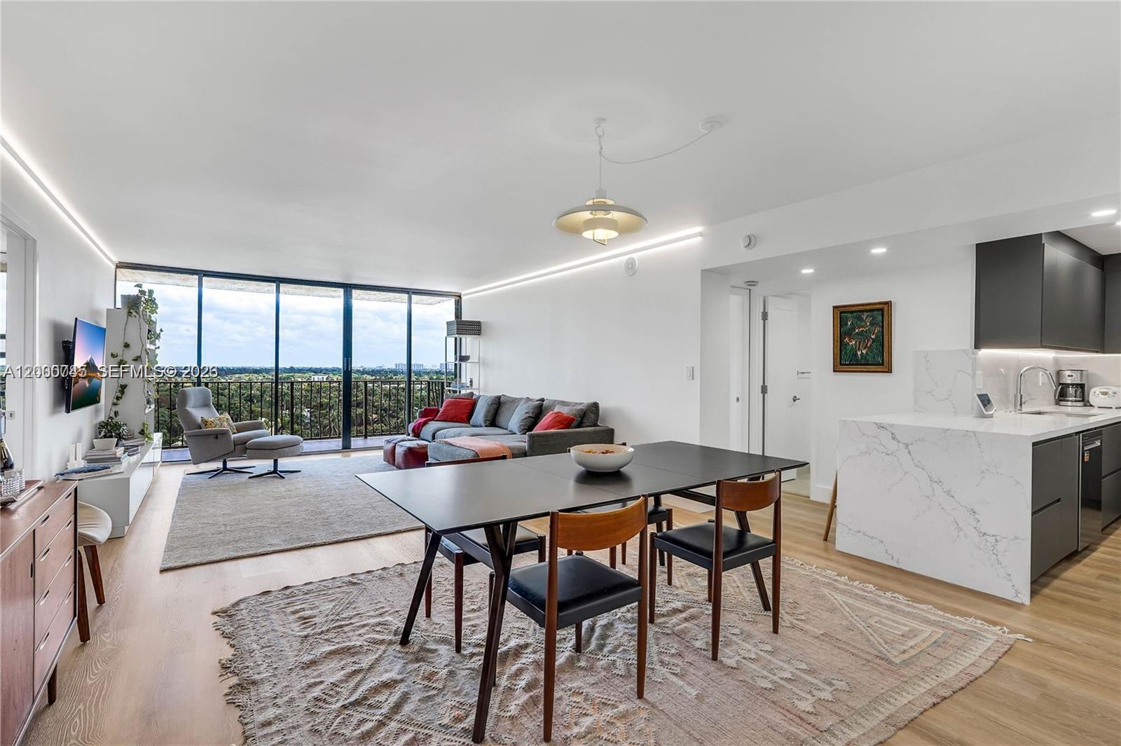 THE PALM BAY YACHT CLUB C - Residential Lease