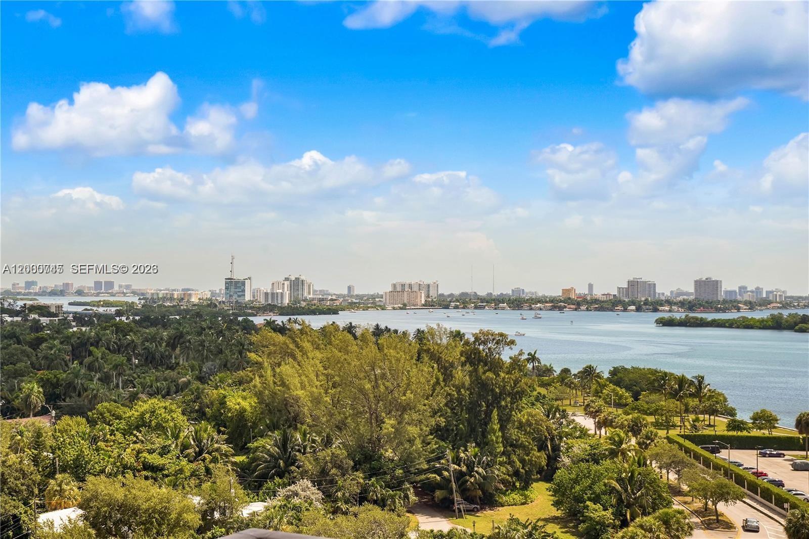 THE PALM BAY YACHT CLUB C - Residential Lease