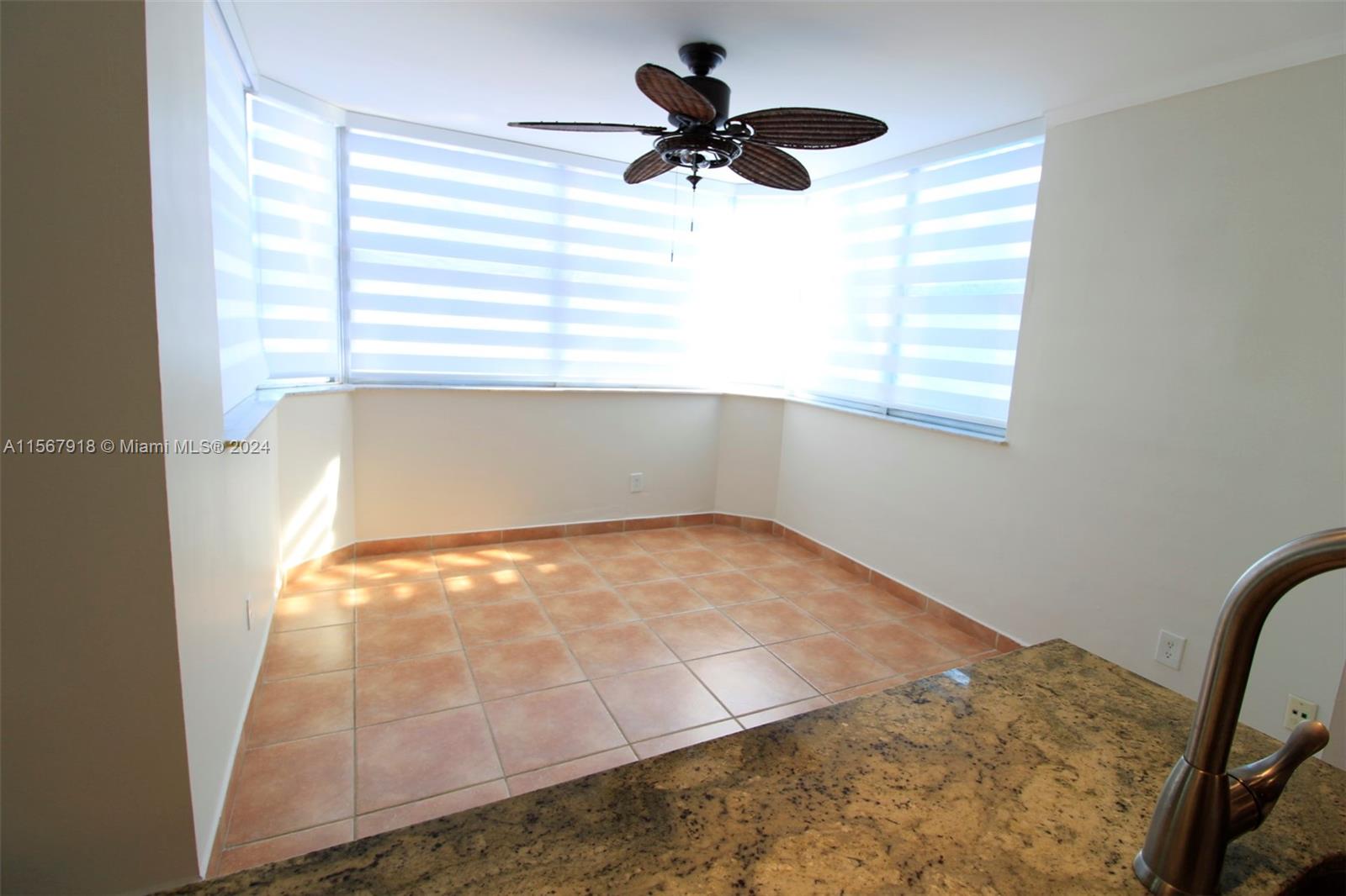 REEF NORTH CONDO - Residential Lease