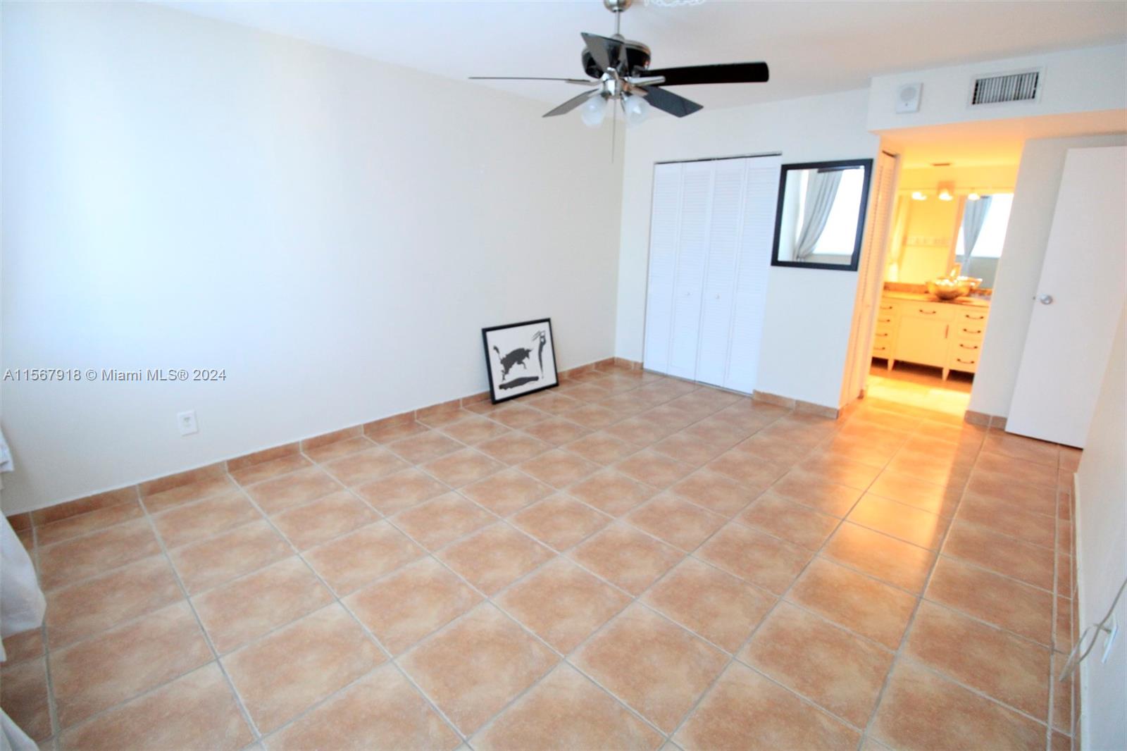 REEF NORTH CONDO - Residential Lease