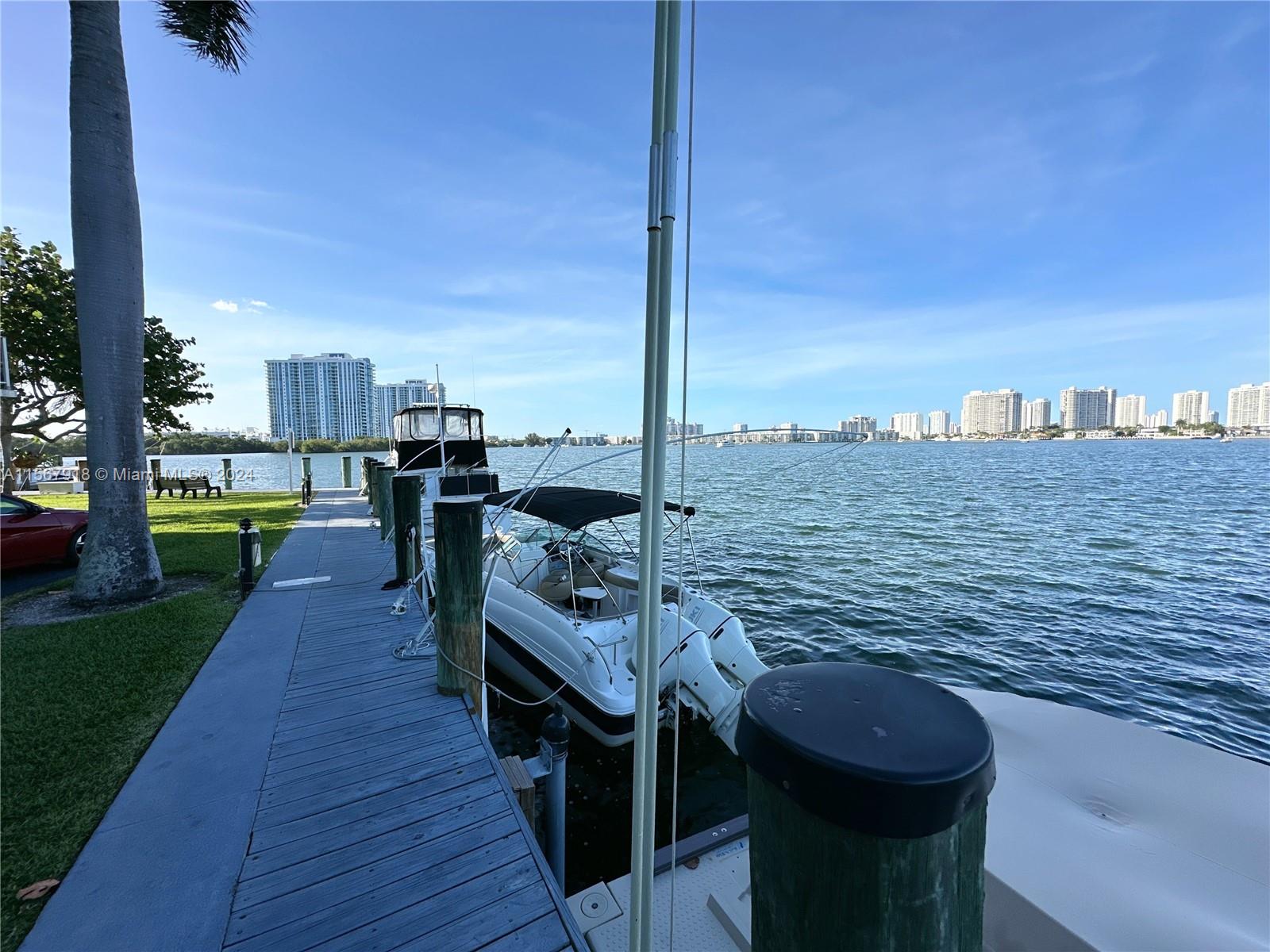 REEF NORTH CONDO - Residential Lease