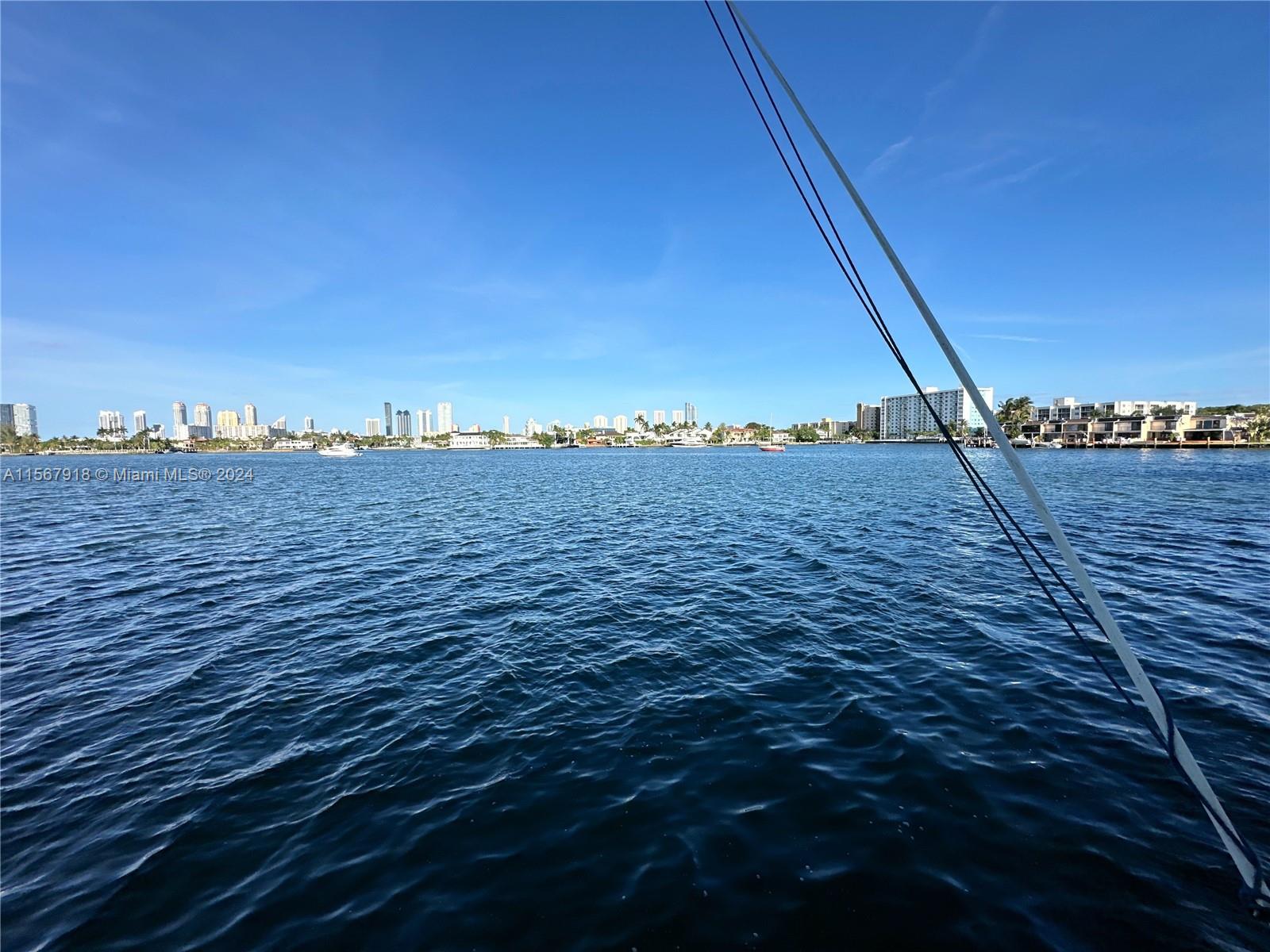 REEF NORTH CONDO - Residential Lease