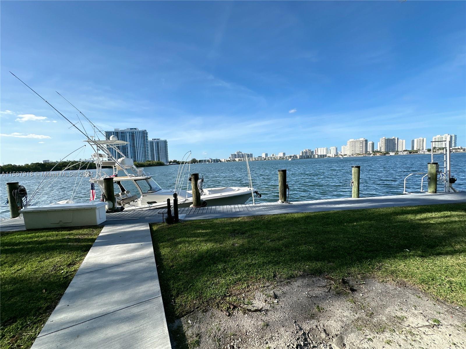 REEF NORTH CONDO - Residential Lease