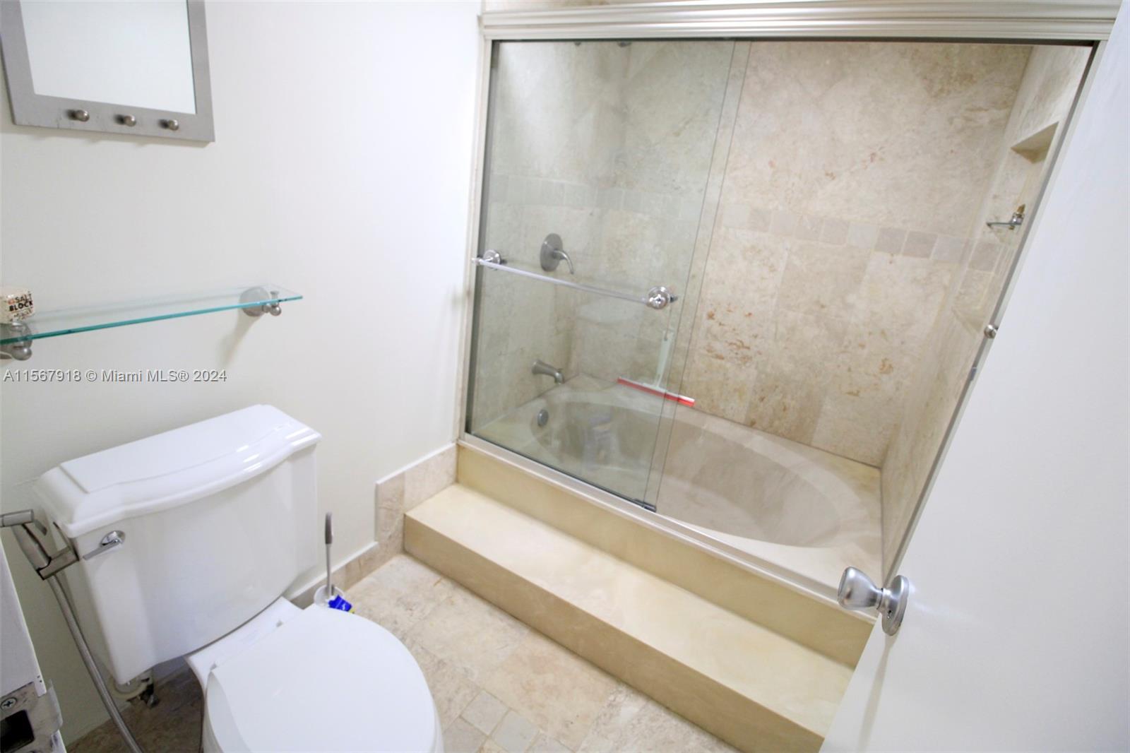 REEF NORTH CONDO - Residential Lease