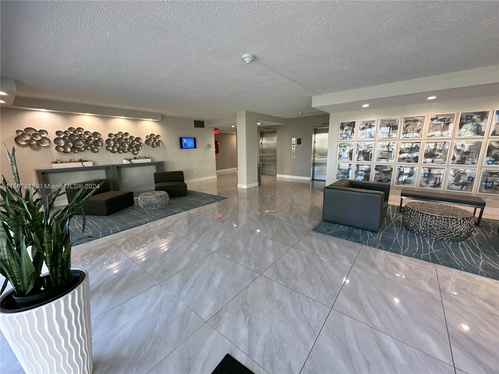 REEF NORTH CONDO - Residential Lease