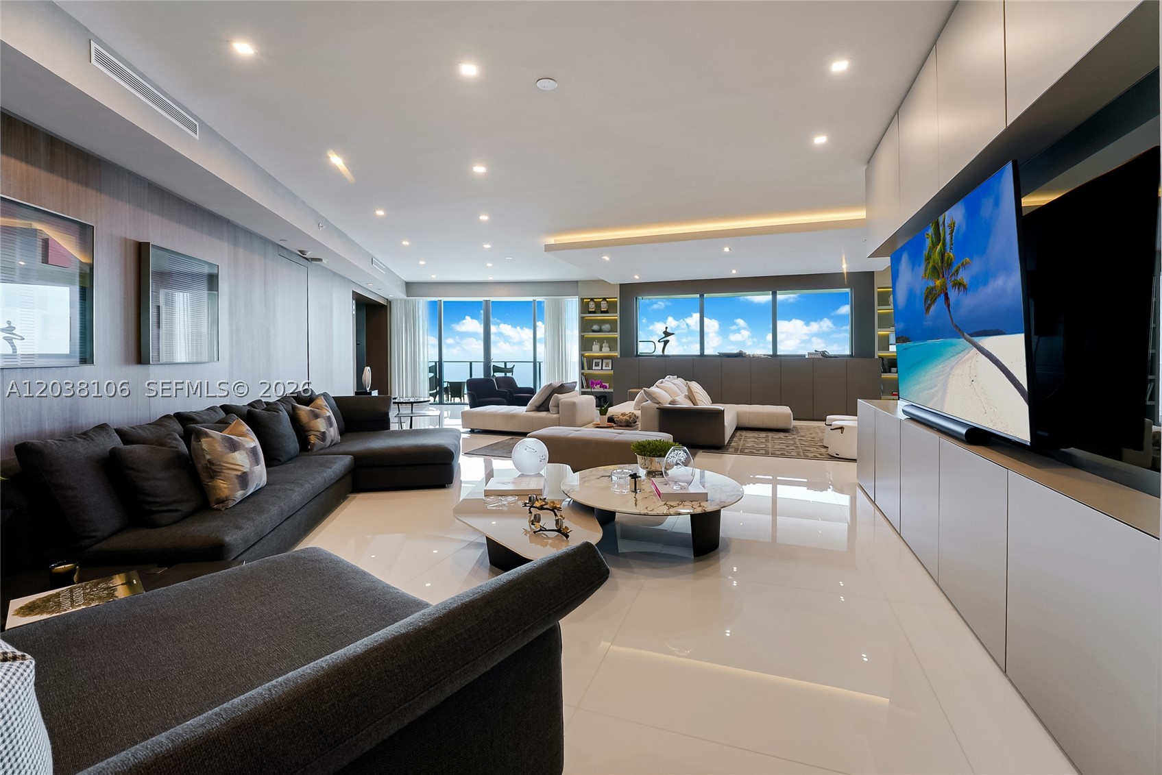 18555 COLLINS AVENUE COND - Residential
