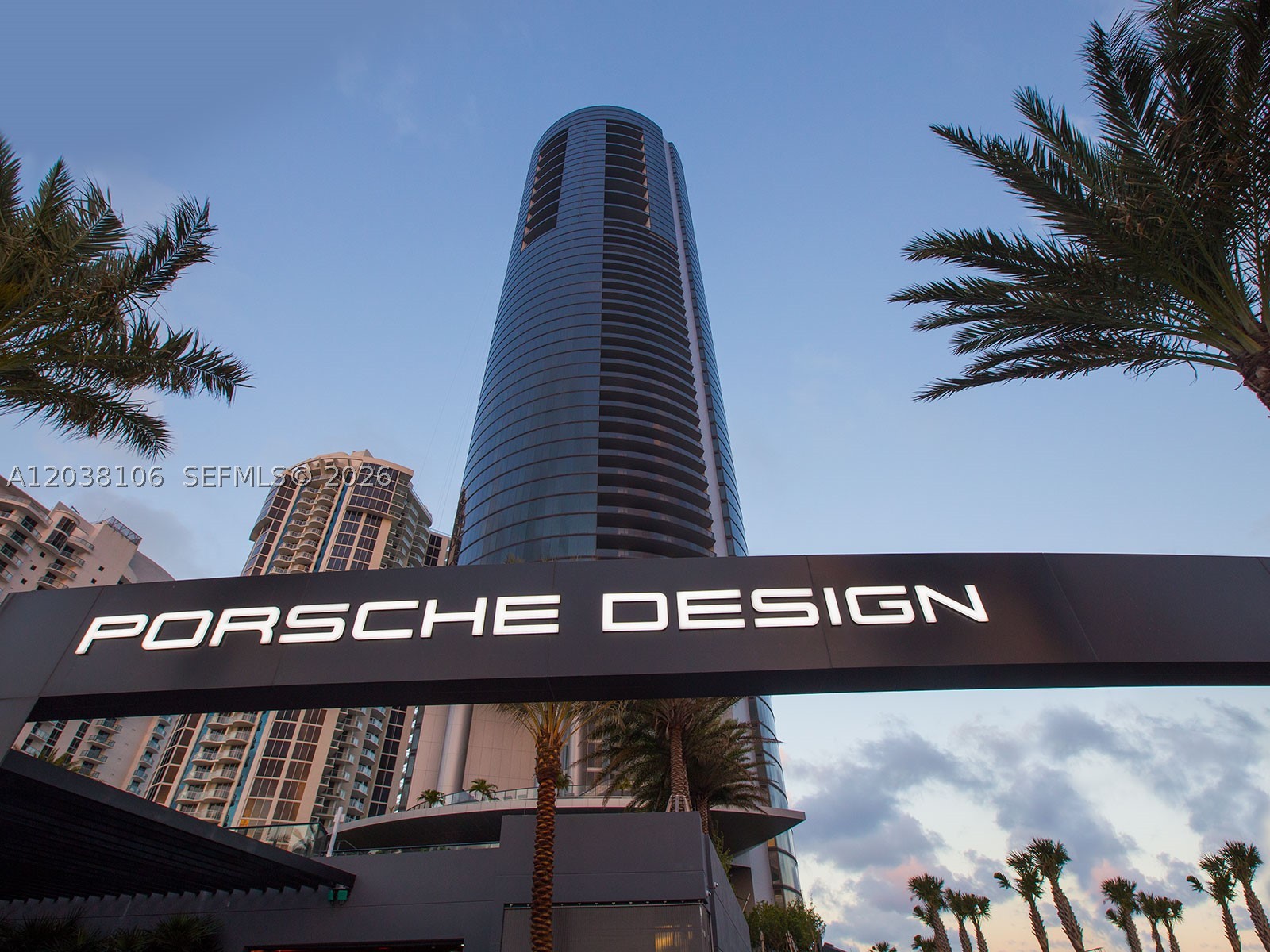 18555 COLLINS AVENUE COND - Residential