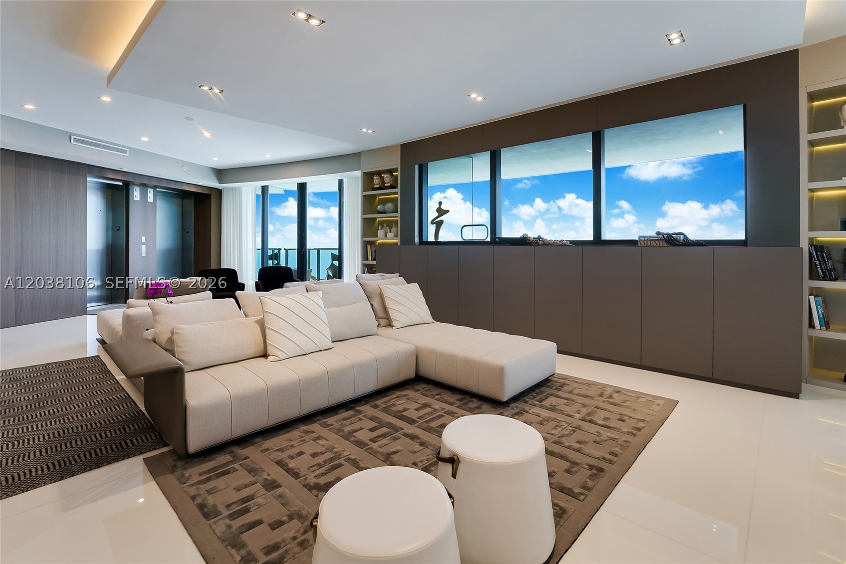18555 COLLINS AVENUE COND - Residential