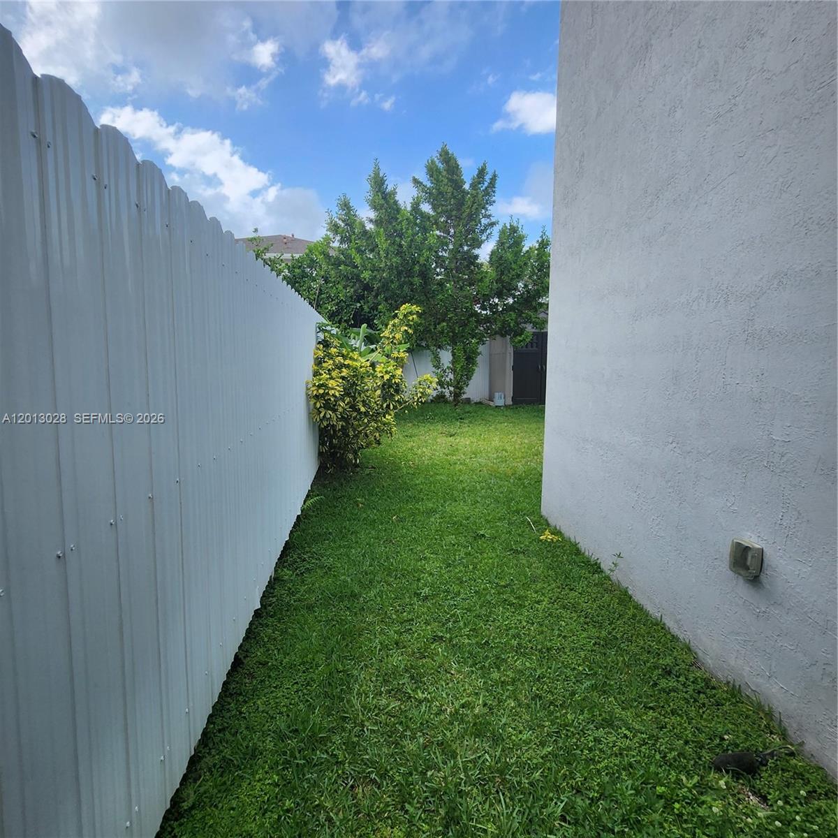 LUCKY START AT SUNRISE ES - Residential Lease
