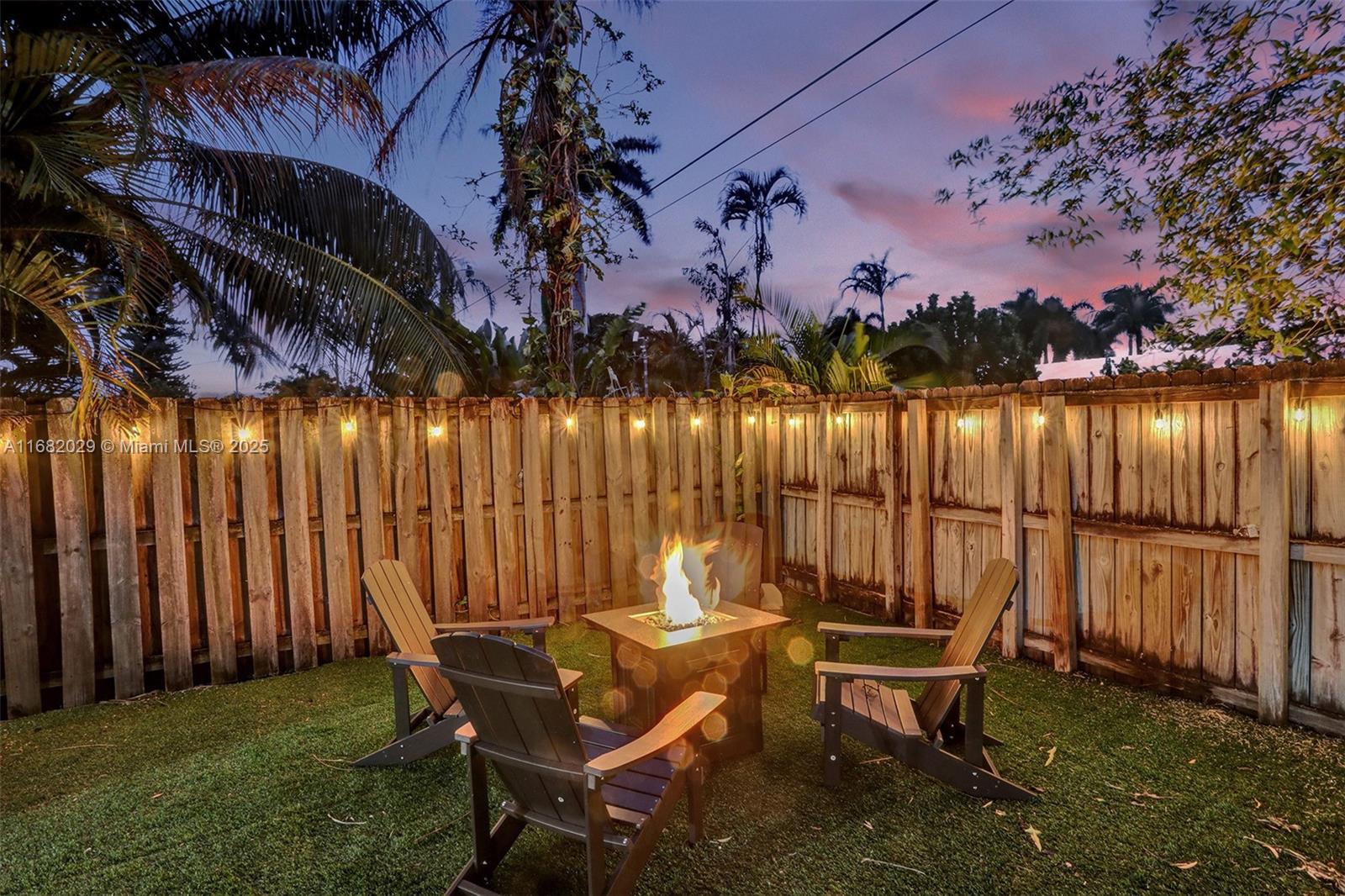 HOLLYWOOD COUNTRY CLUB ES - Residential Lease