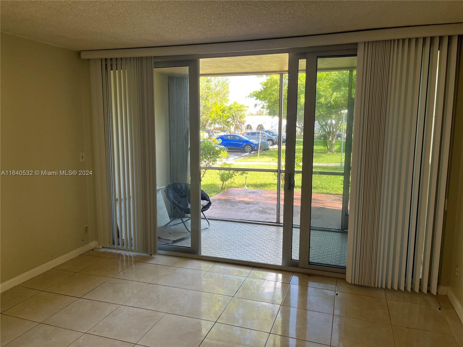 LAKE PARK CONDO NO 1 - BL - Residential