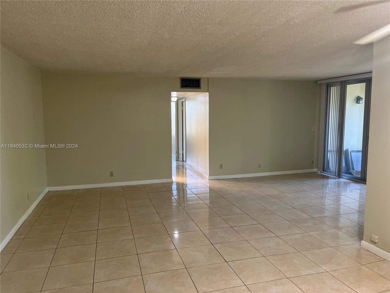 LAKE PARK CONDO NO 1 - BL - Residential