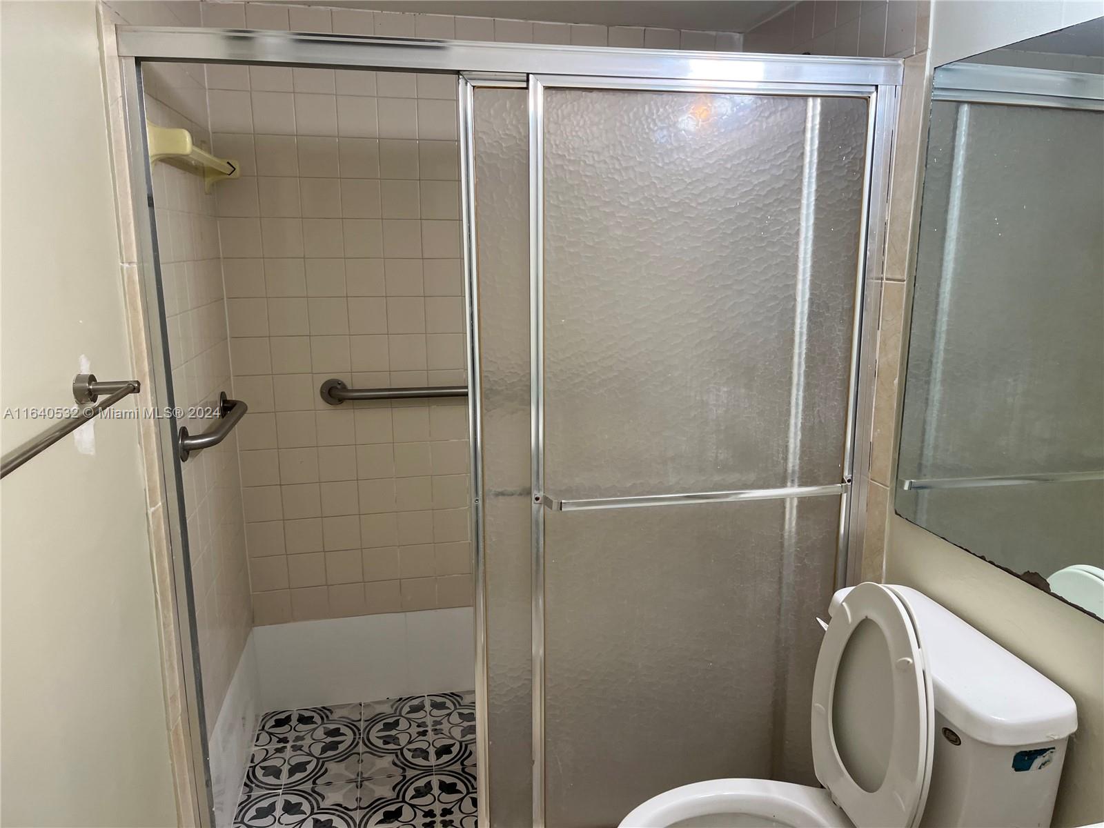 LAKE PARK CONDO NO 1 - BL - Residential
