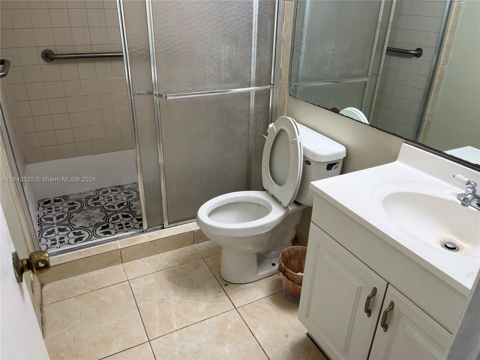 LAKE PARK CONDO NO 1 - BL - Residential